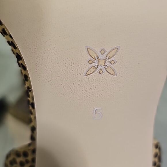 BCBGeneration Lexana Animal Print Leather Heeled Sandals Womens Size 5 - Picture 8 of 14